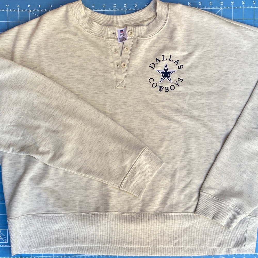 NFL Dallas Cowboys Light Gray Henley